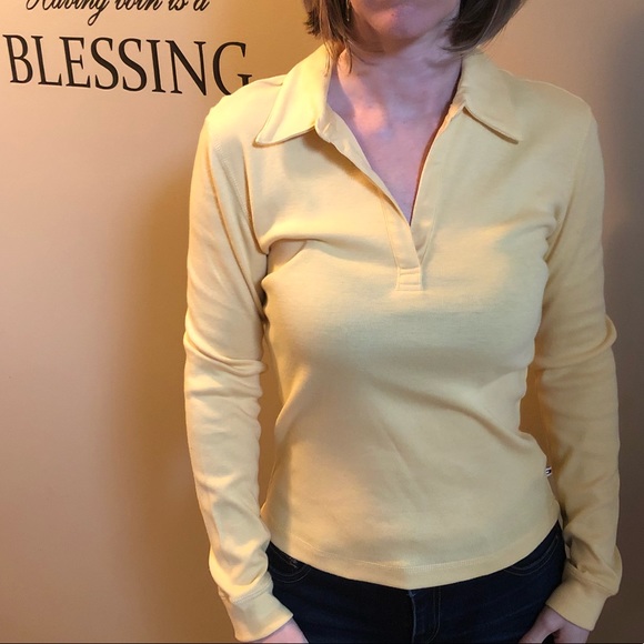 Tommy Hilfiger top - Picture 3 of 6